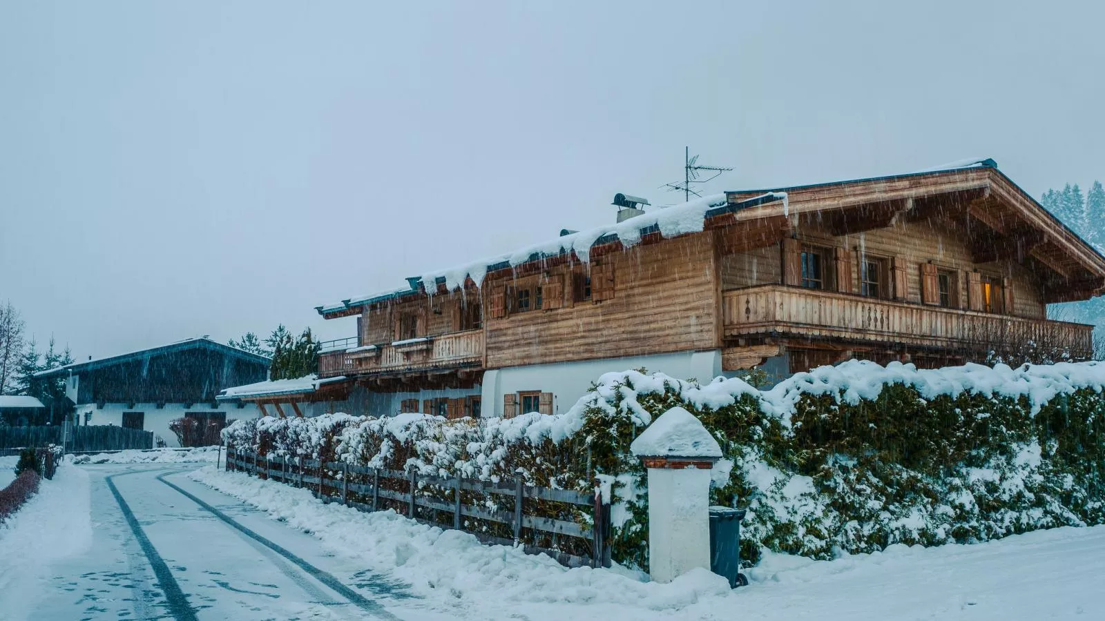Family Hideout-Außenbereich Winter