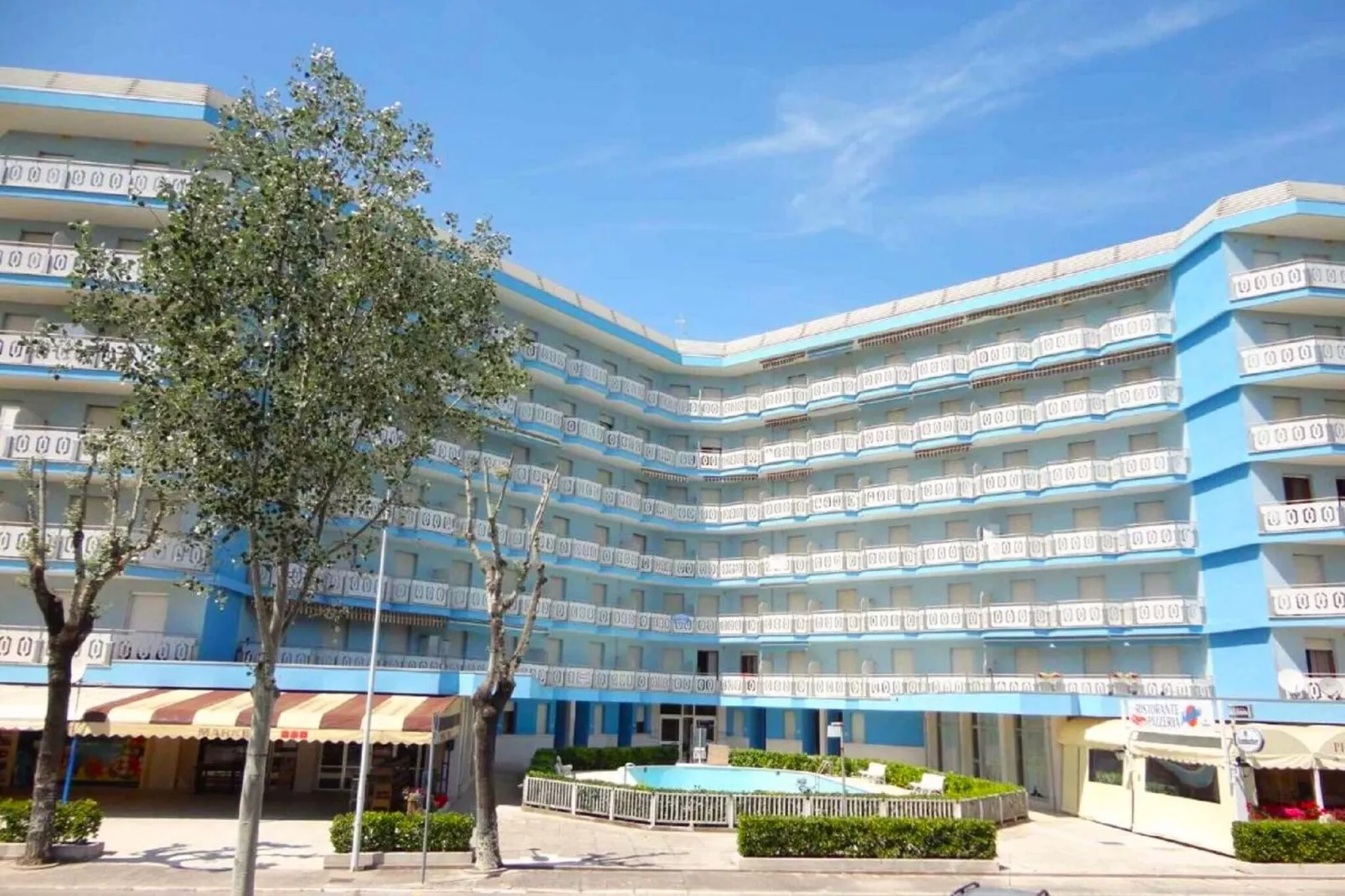 Livenza 9-Exterior summer