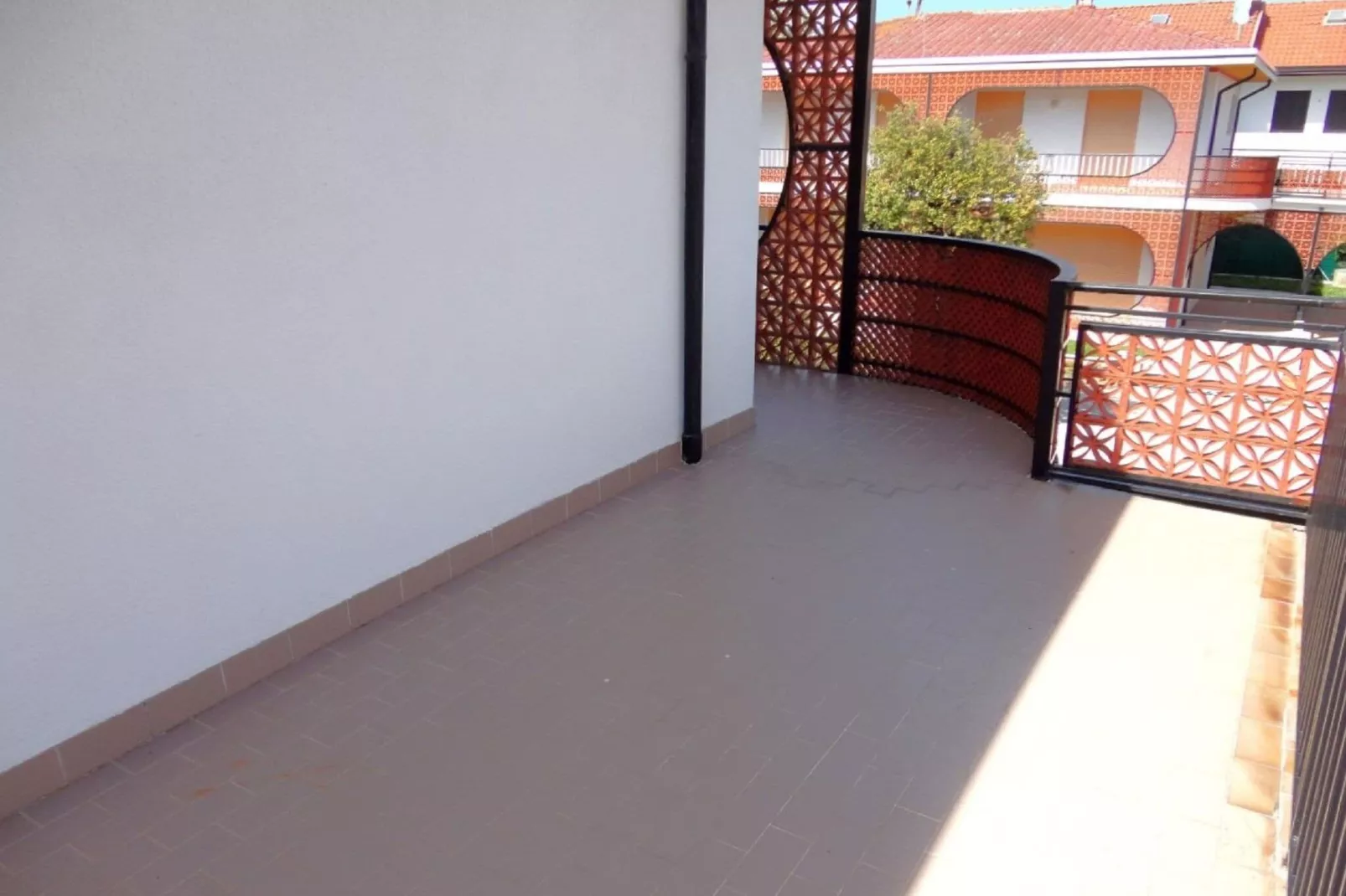 VILLA FABIENNE 26-Terrace balcony