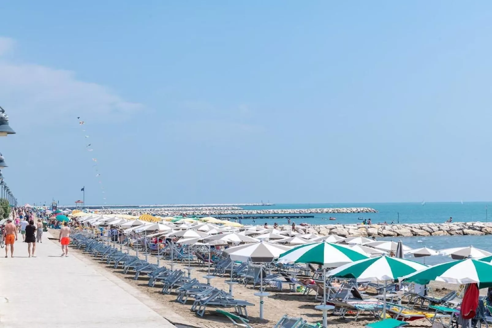 VILLA FABIENNE 26-Areas summer 1km