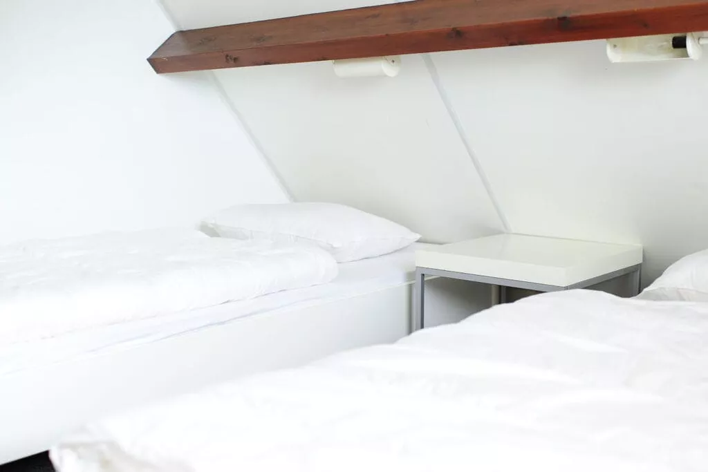 245448-Bedroom