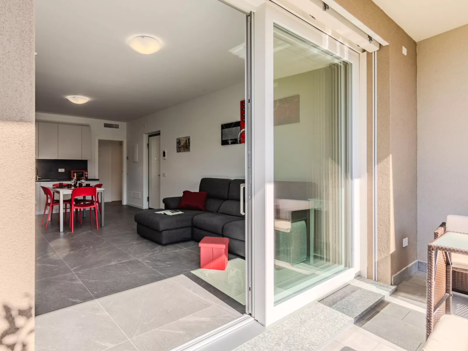 Sunny House-Inside