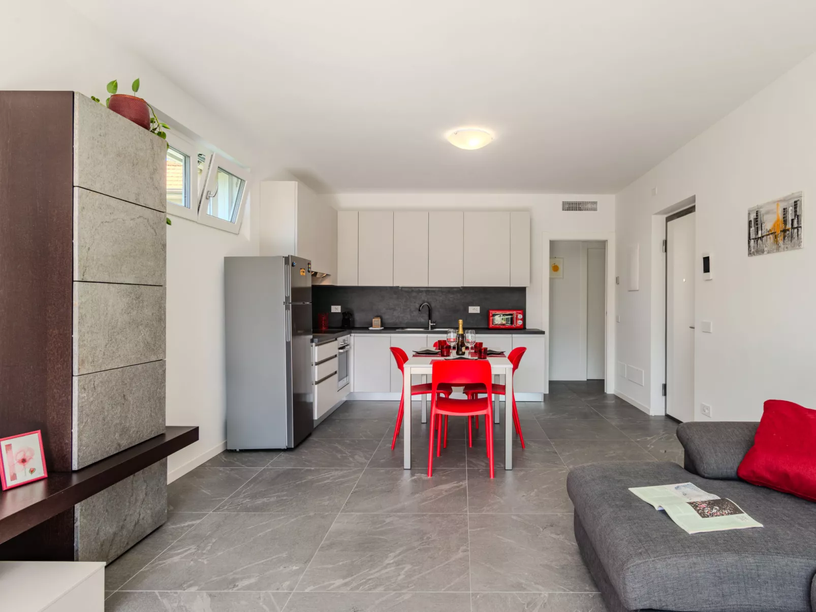 Sunny House-Inside