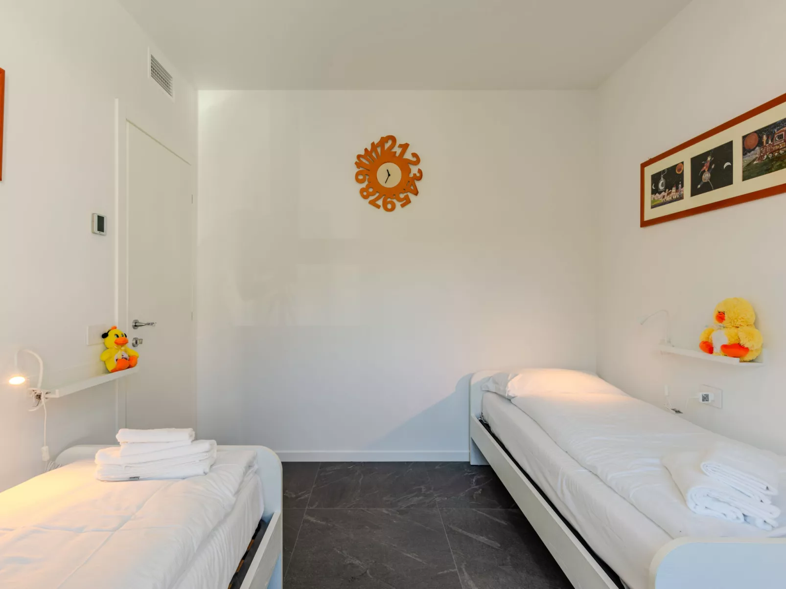 Sunny House-Inside