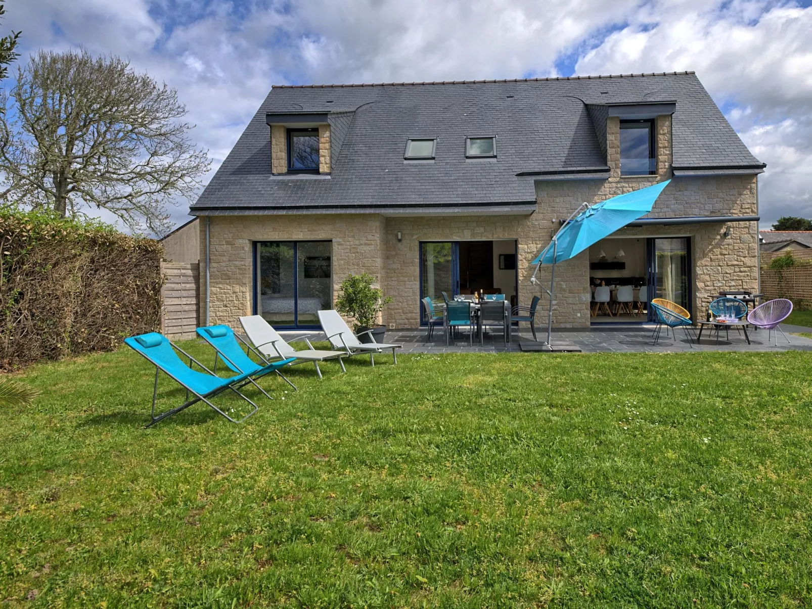 Villa Ker Anna-Draußen
