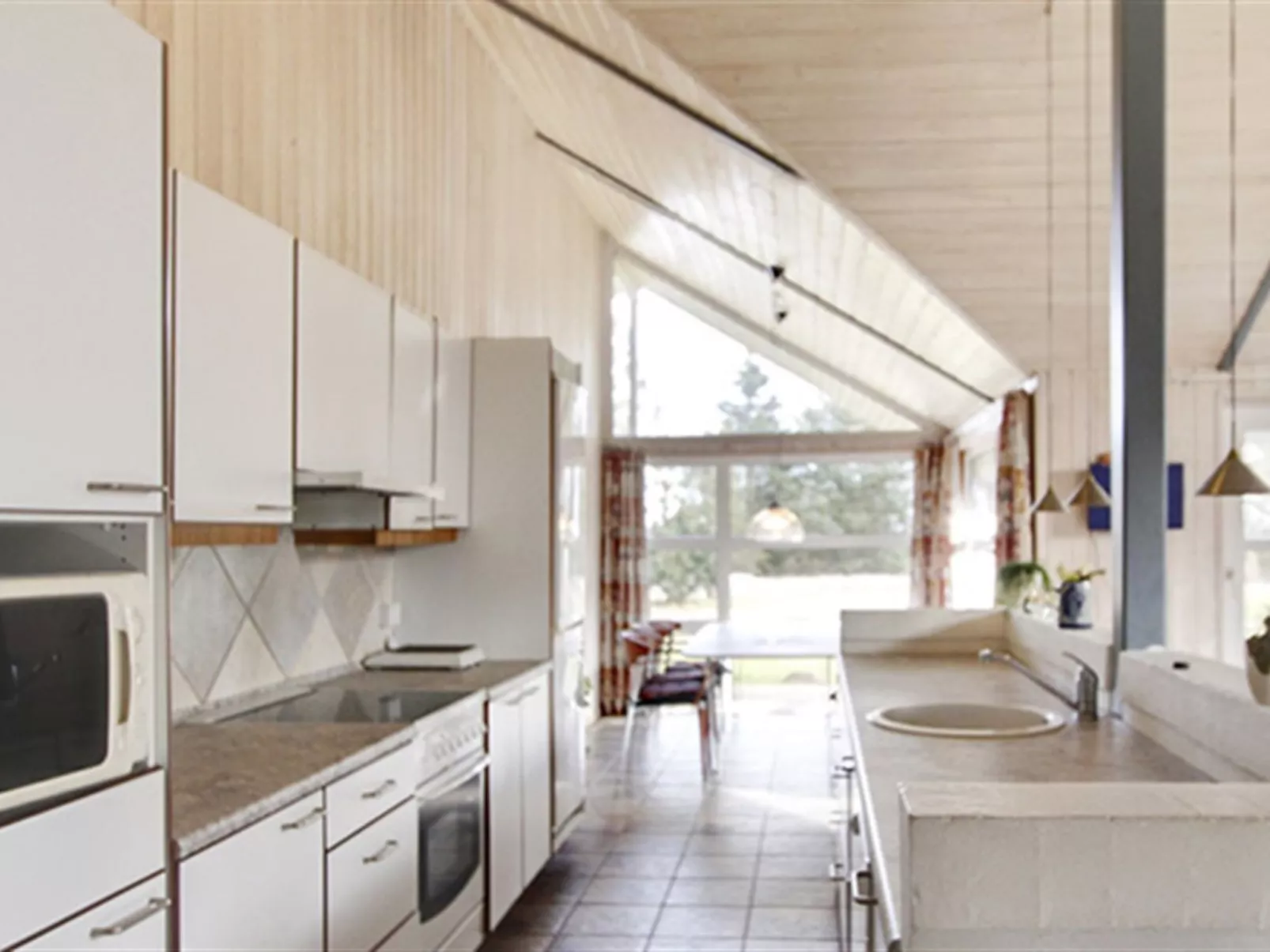 "Carit" - 80m from the sea-Inside