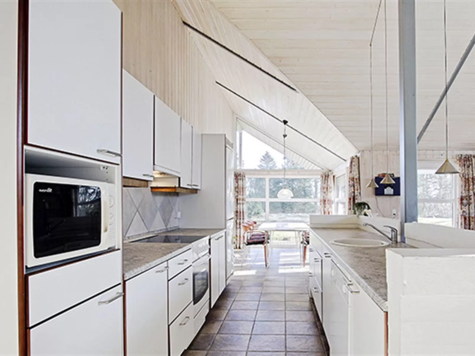 "Carit" - 80m from the sea-Inside