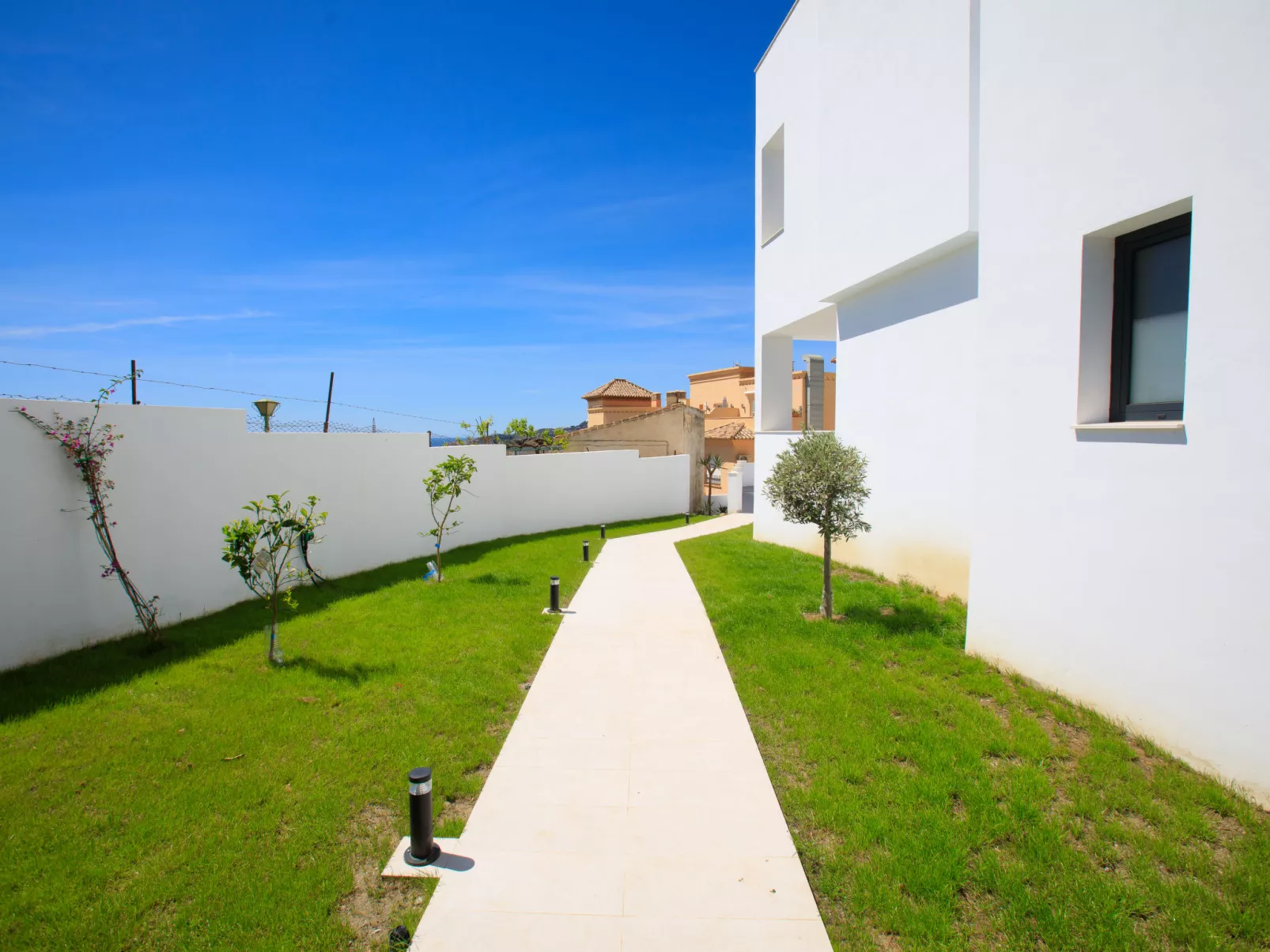 Colina Alta-Outside