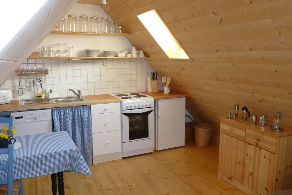 52726-Kitchen