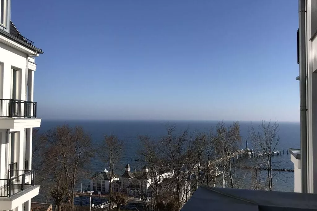 67070-View summer