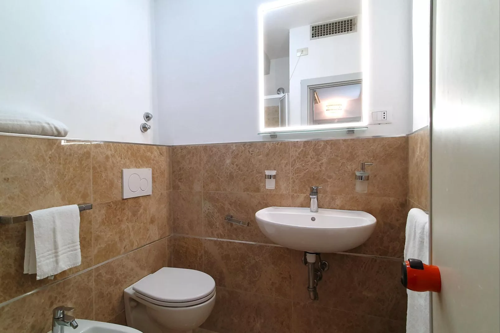 Mono-Badezimmer