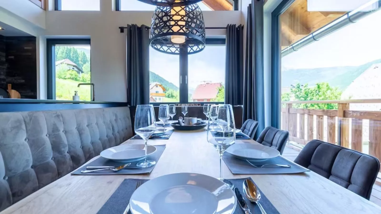 Alpinn Wellness 1-Dining room