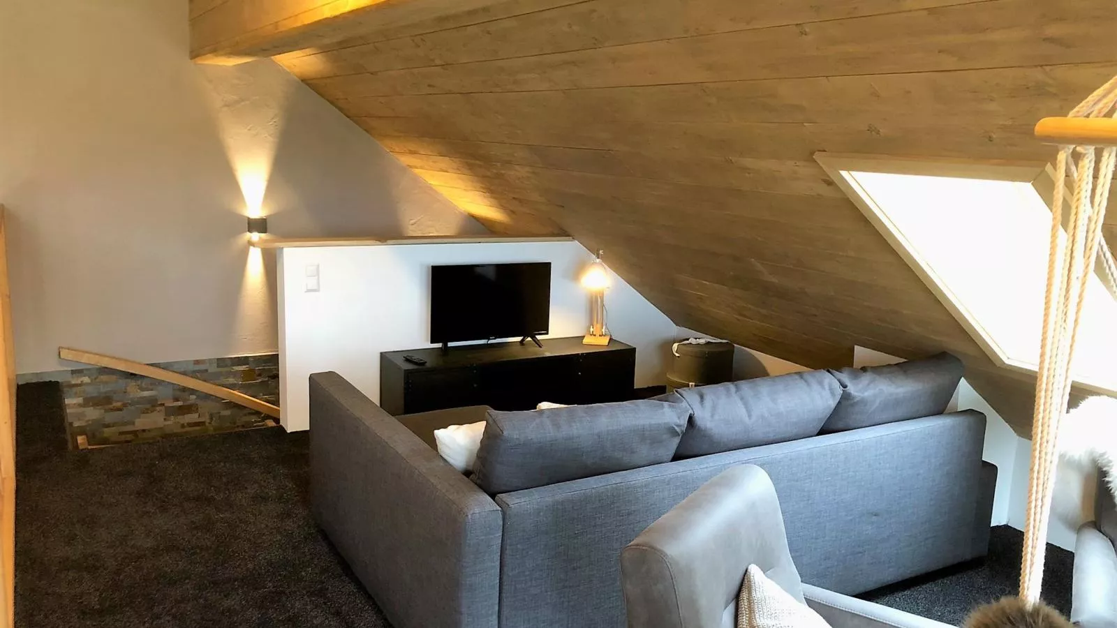 Alpinn Wellness 1-Living room