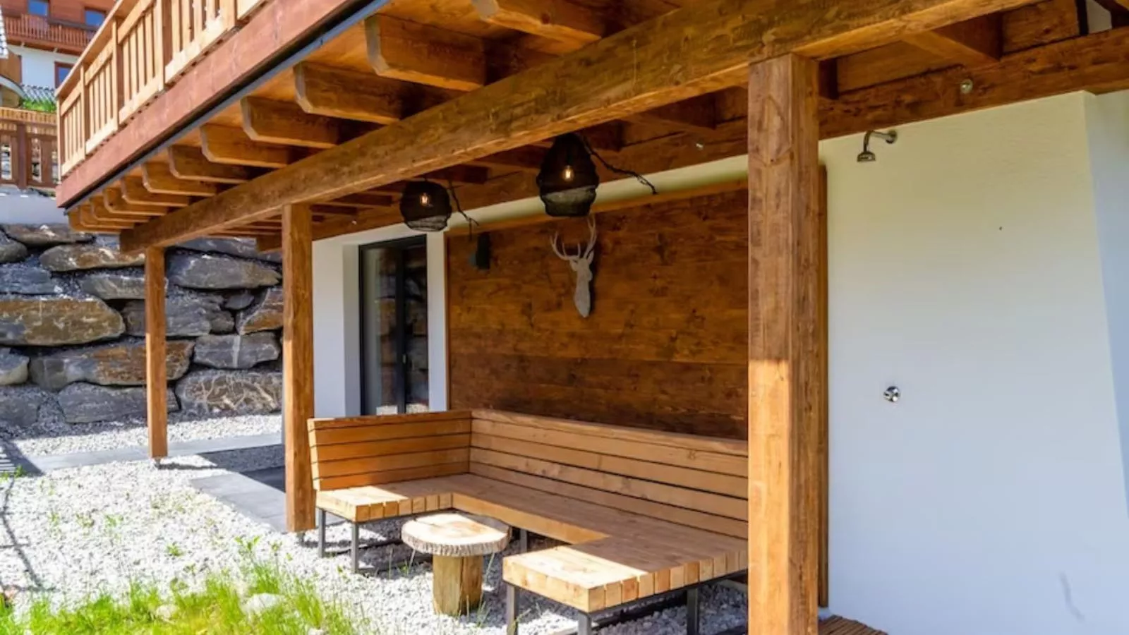 Alpinn Wellness 2-Balcon-terrasse