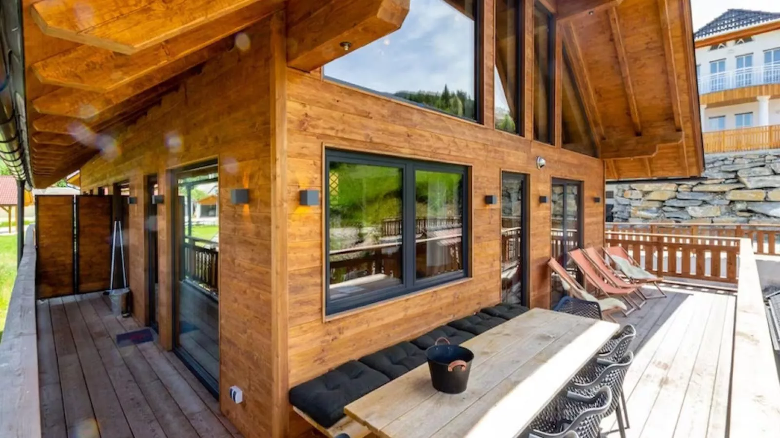 Alpinn Wellness-Balcon-terrasse