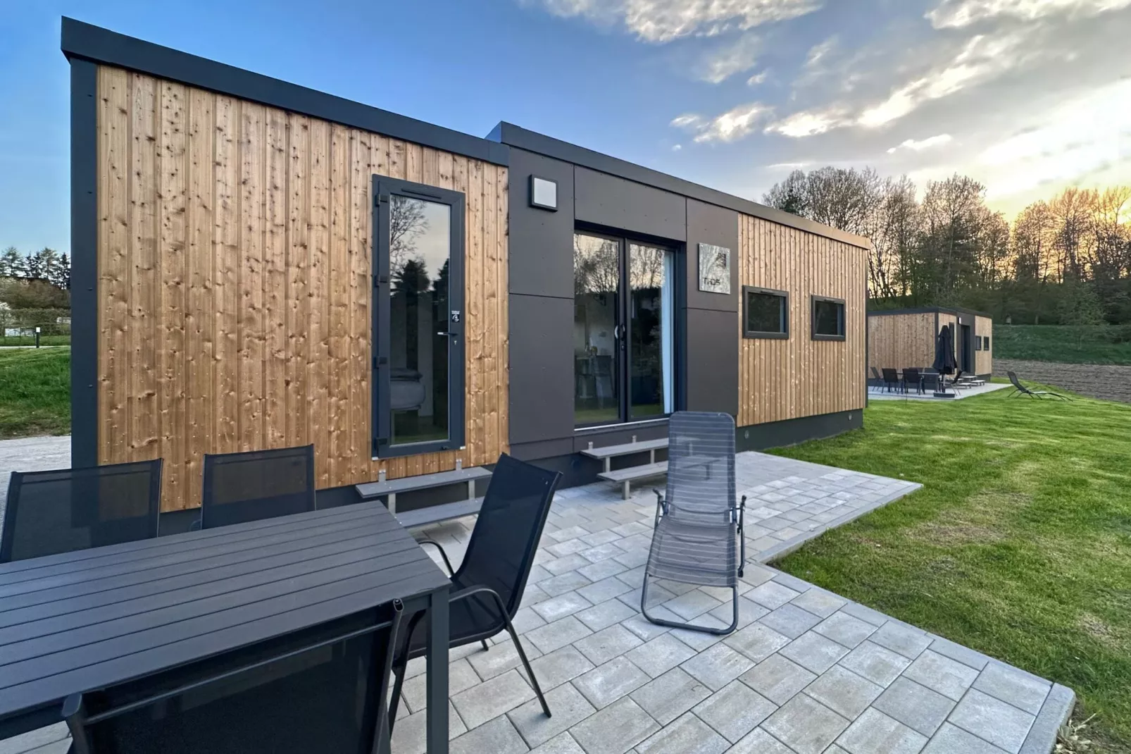 FERIENDORF SEEBLICK - Tiny Chalet am Eixendorfer See-Außenbereich Sommer