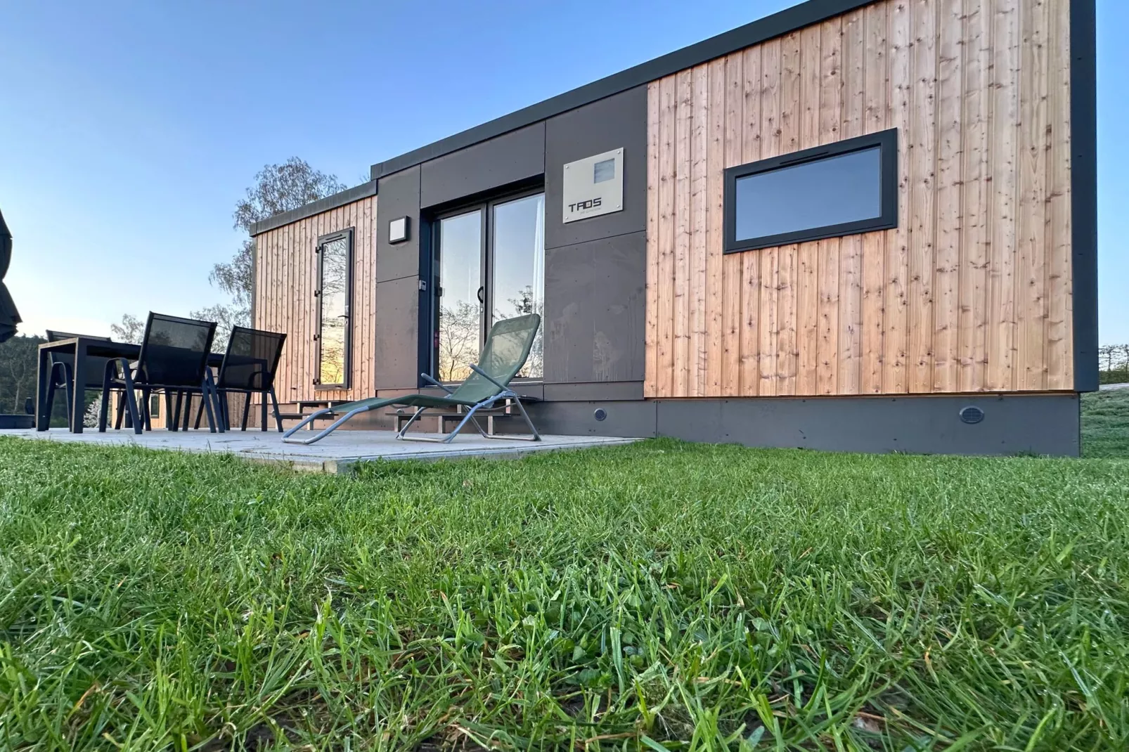 FERIENDORF SEEBLICK - Tiny Chalet am Eixendorfer See-Exterior summer