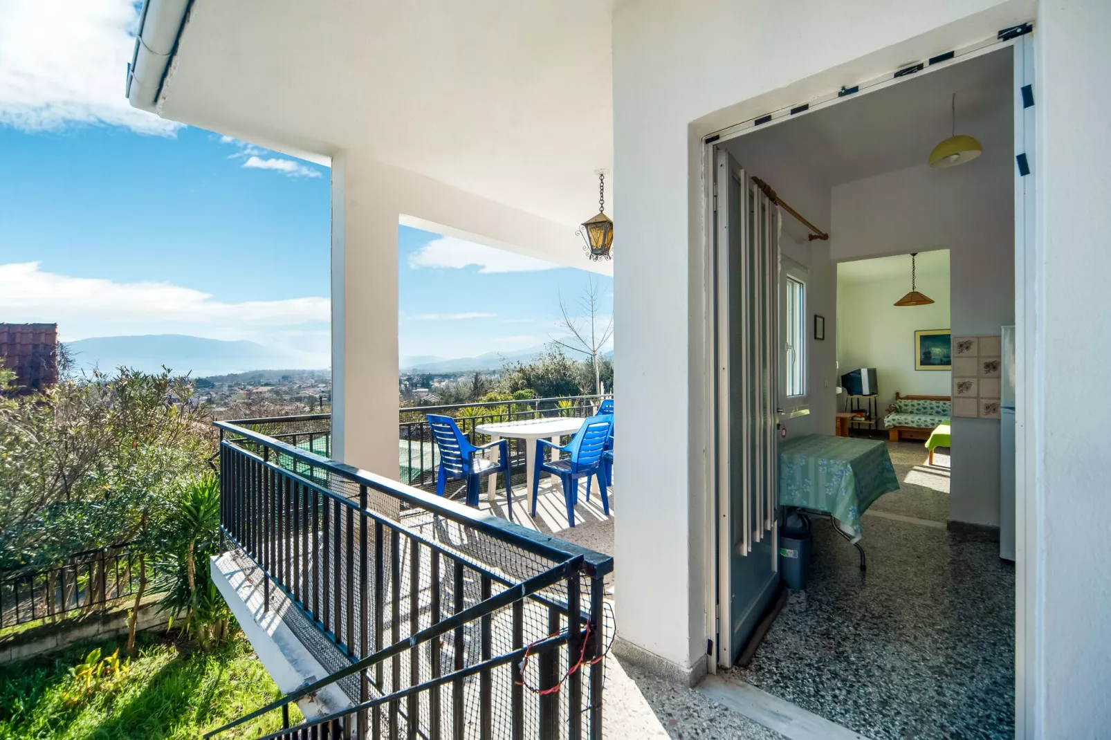 Bungalow with ocean view-Vue d'été