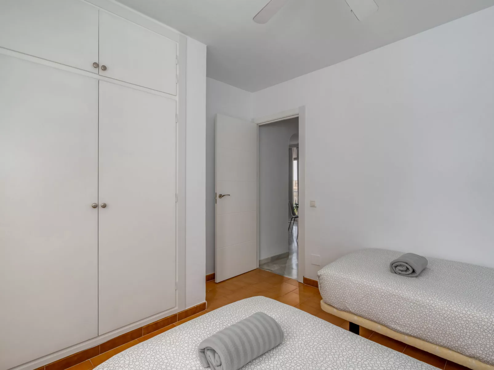 Las Farolas family retreat-Inside