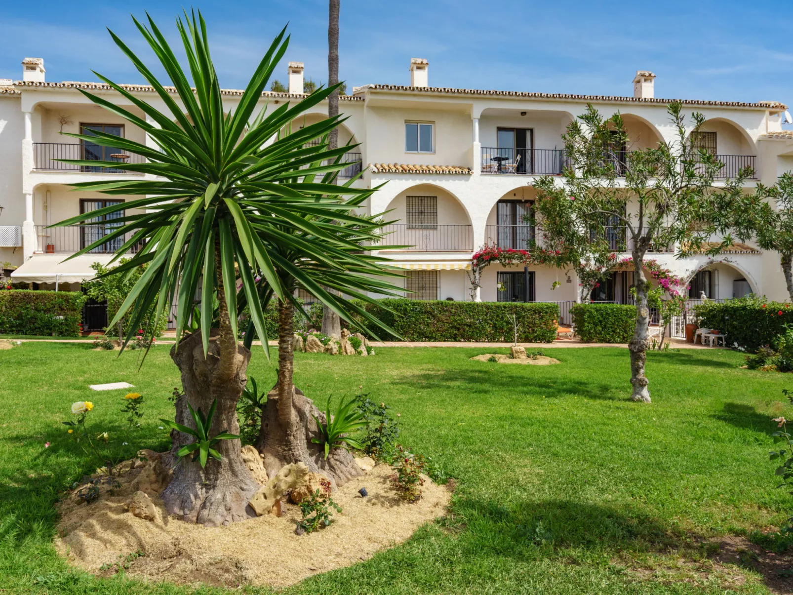 Las Farolas family retreat-Outside