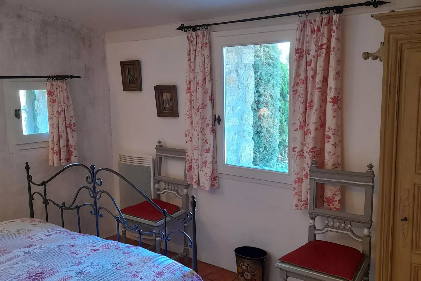 Pause-Bedroom