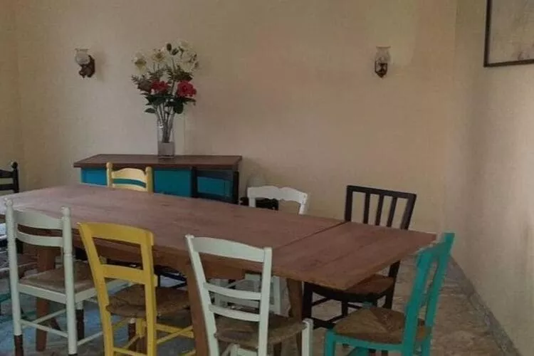 Holiday home in Plougasnou Baie de Morlaix-Dining room