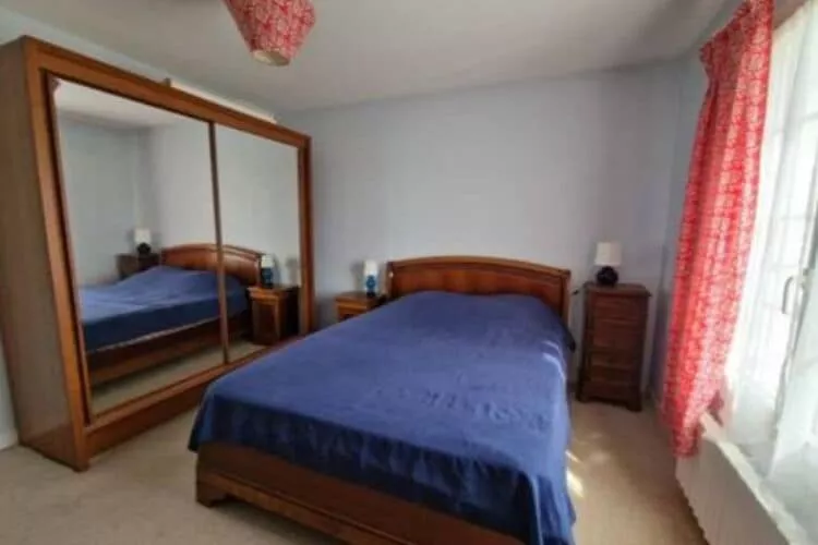 Holiday home in Plougasnou Baie de Morlaix-Bedroom