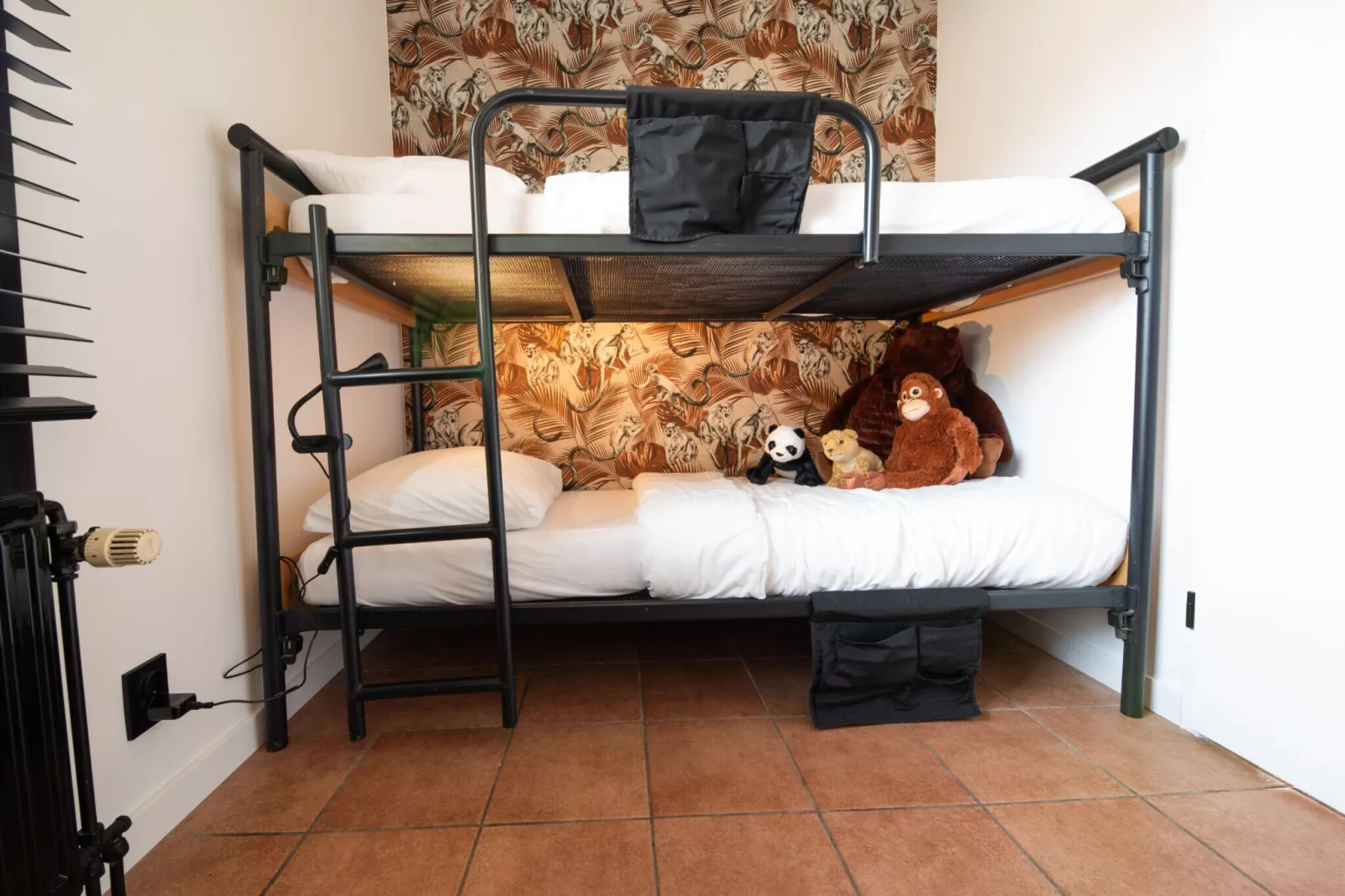 Comfort bungalow – Max 6 personen – nummer 49-Schlafzimmer