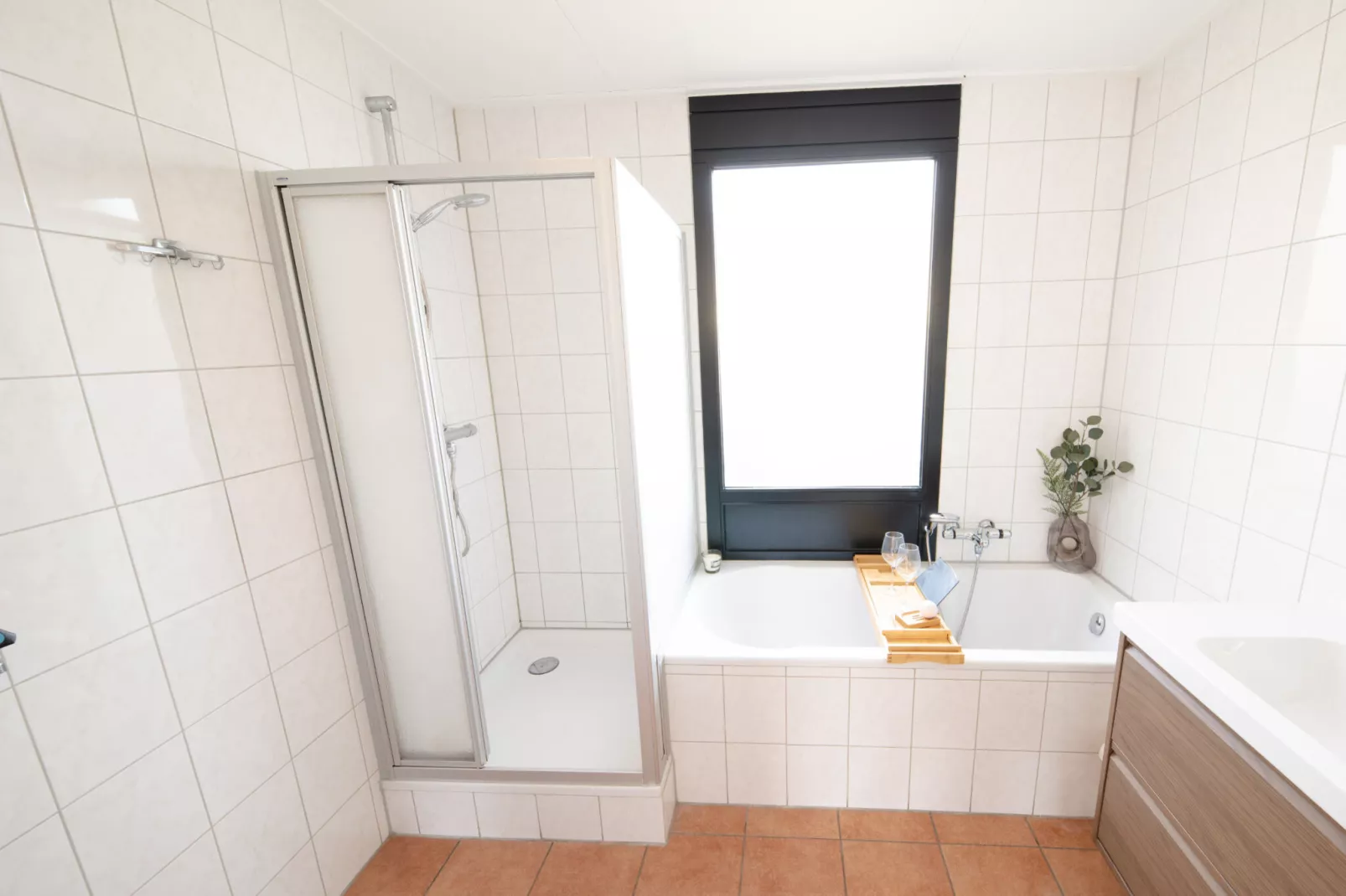 Comfort bungalow – Max 6 personen – nummer 49-Badezimmer
