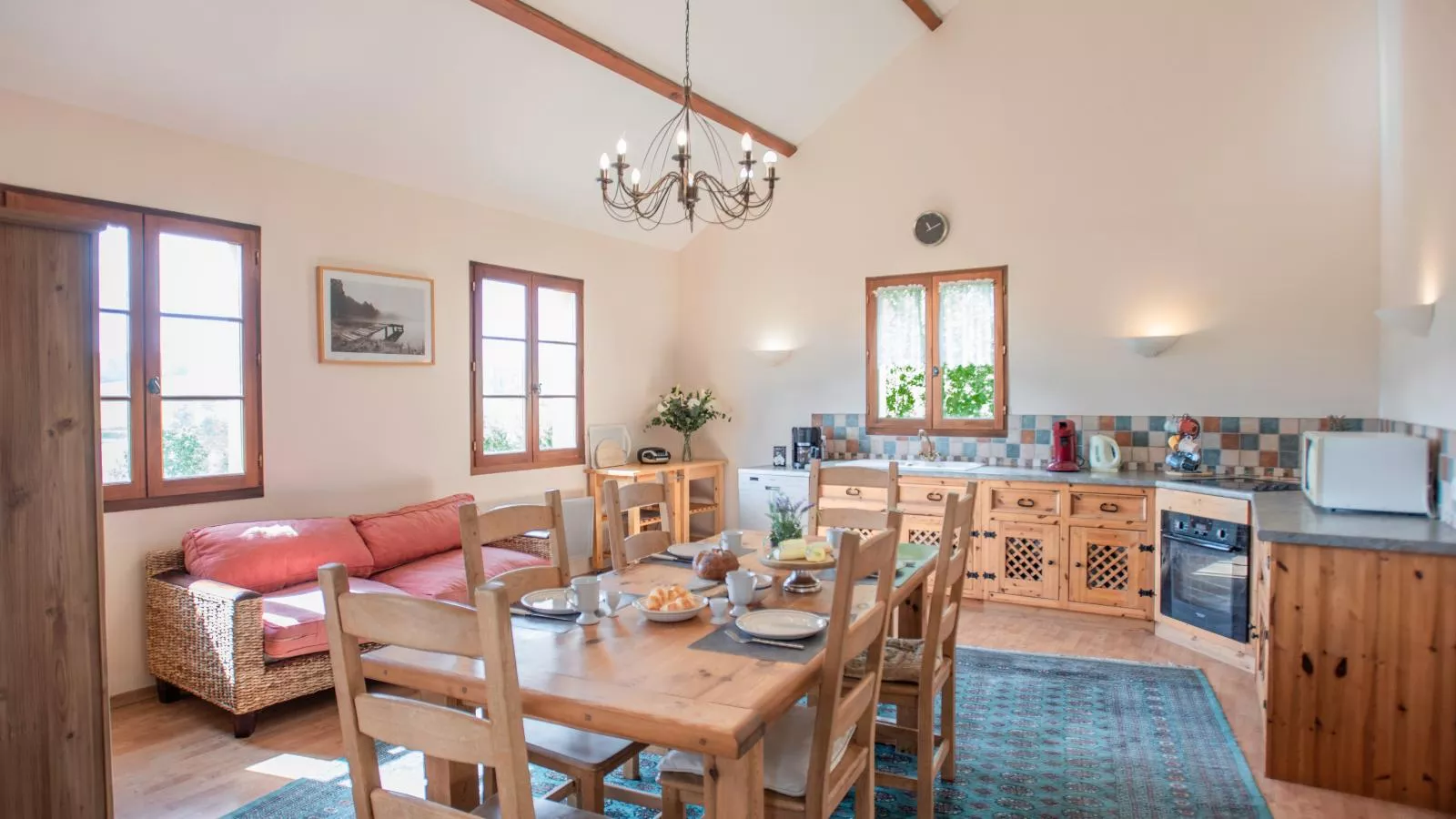Maison Les Belles-Living room