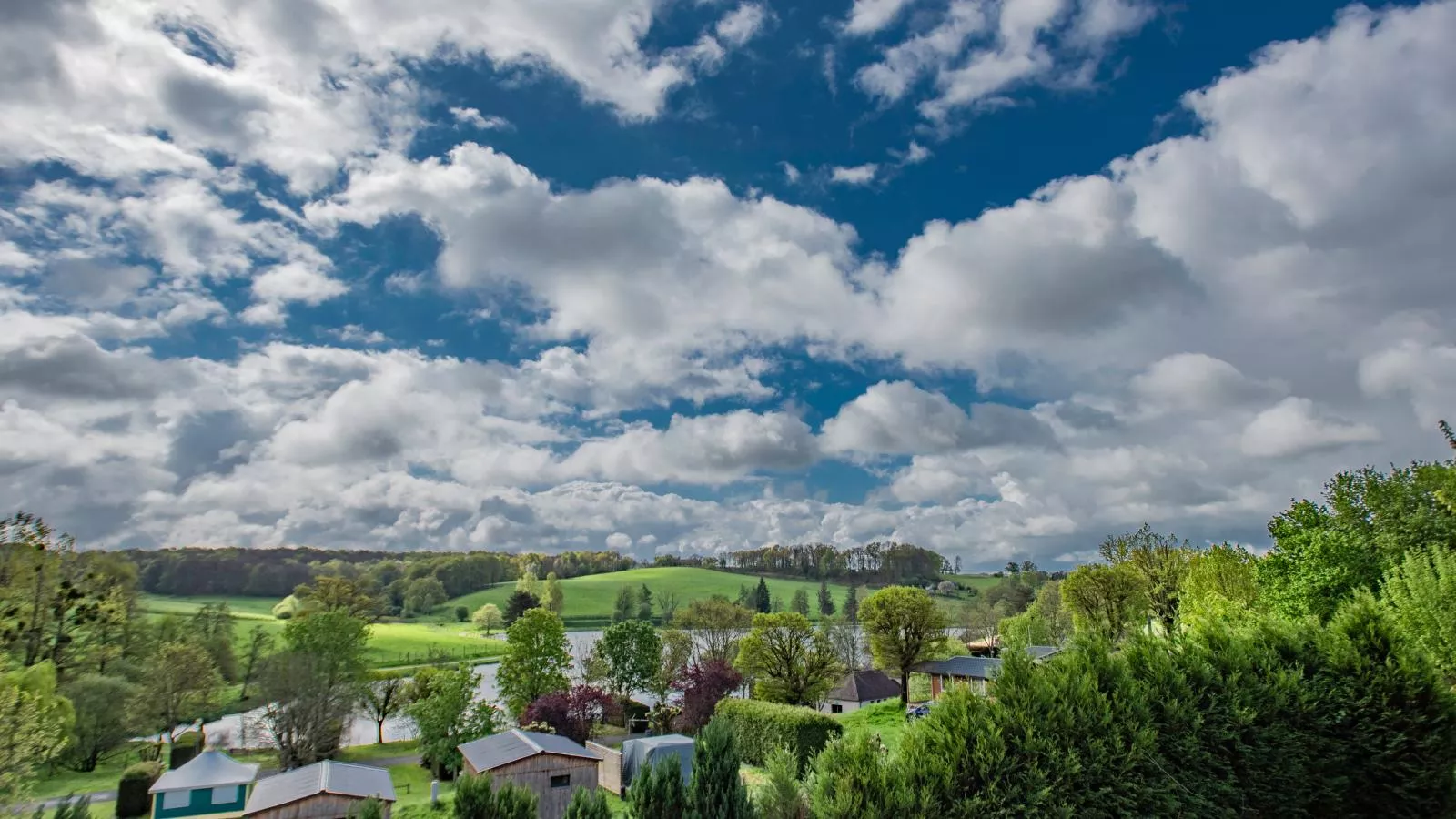 Maison Les Belles-View summer