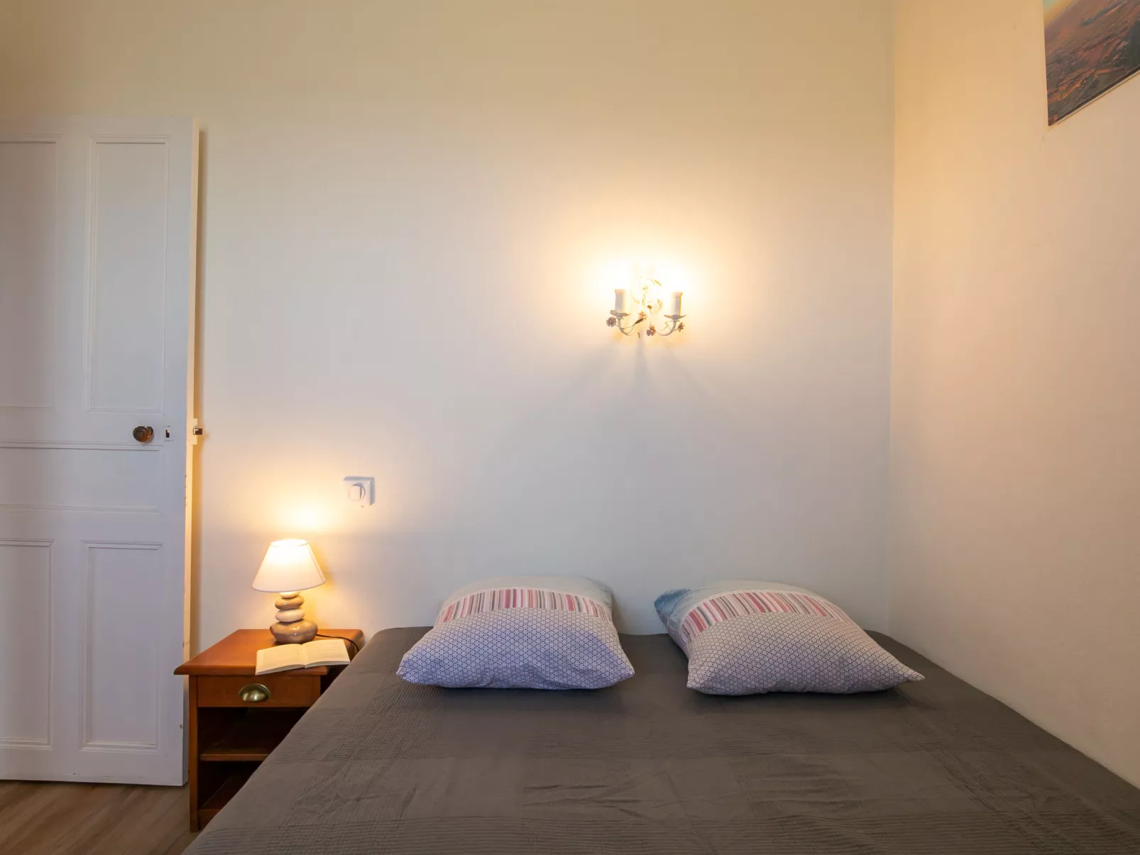 Les Roches-Inside
