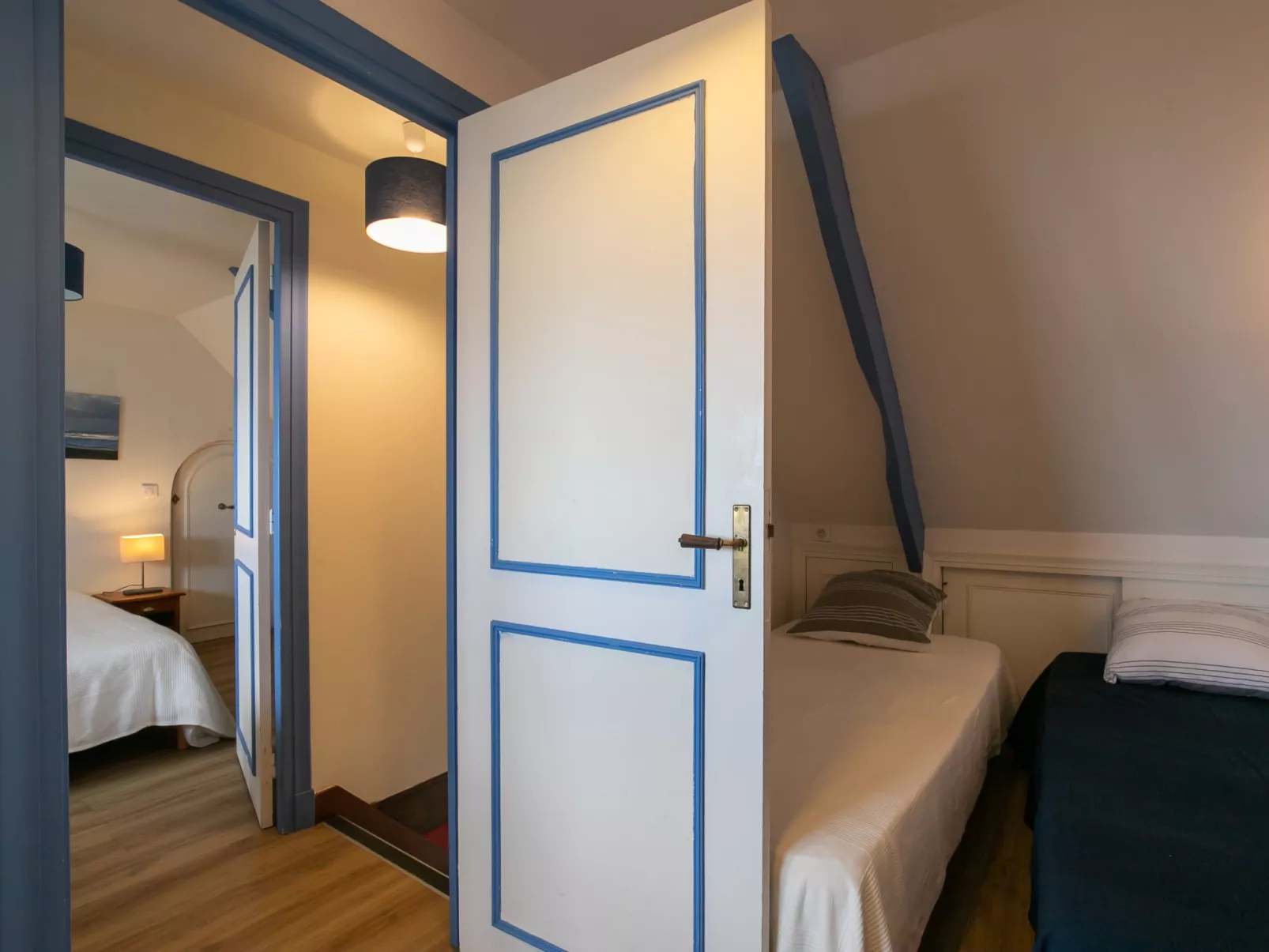 Les Roches-Inside