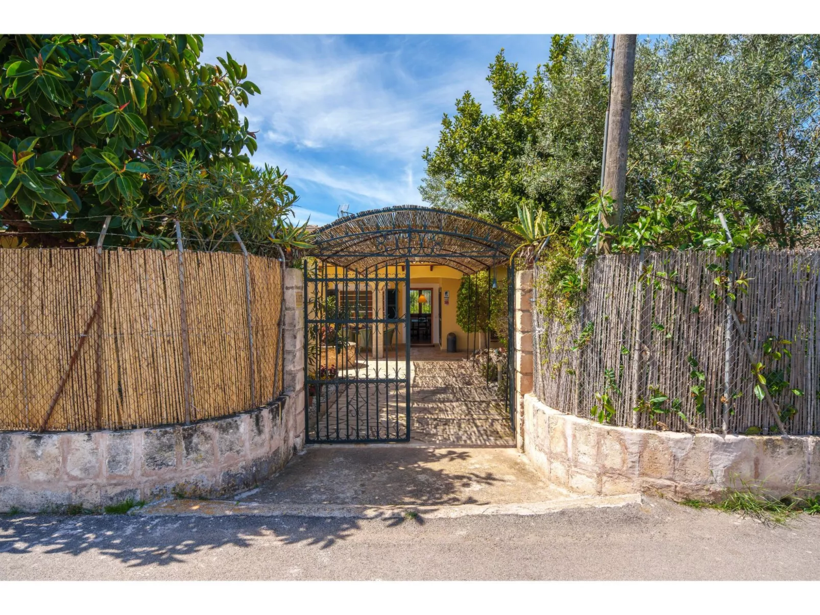 Sa Caseta-Outside