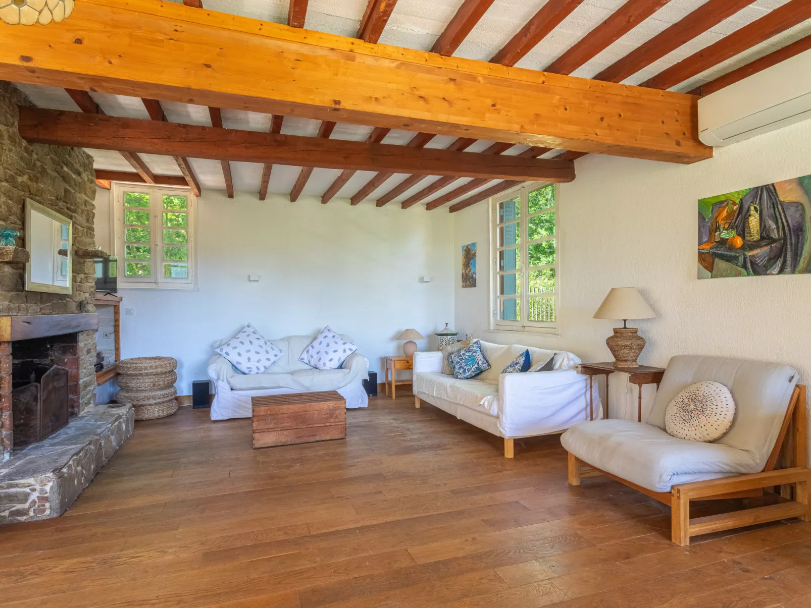 Villa Jeamic-Inside