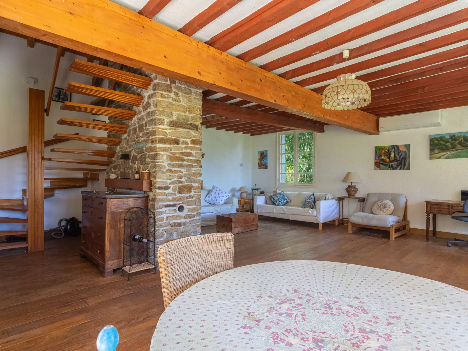 Villa Jeamic-Inside