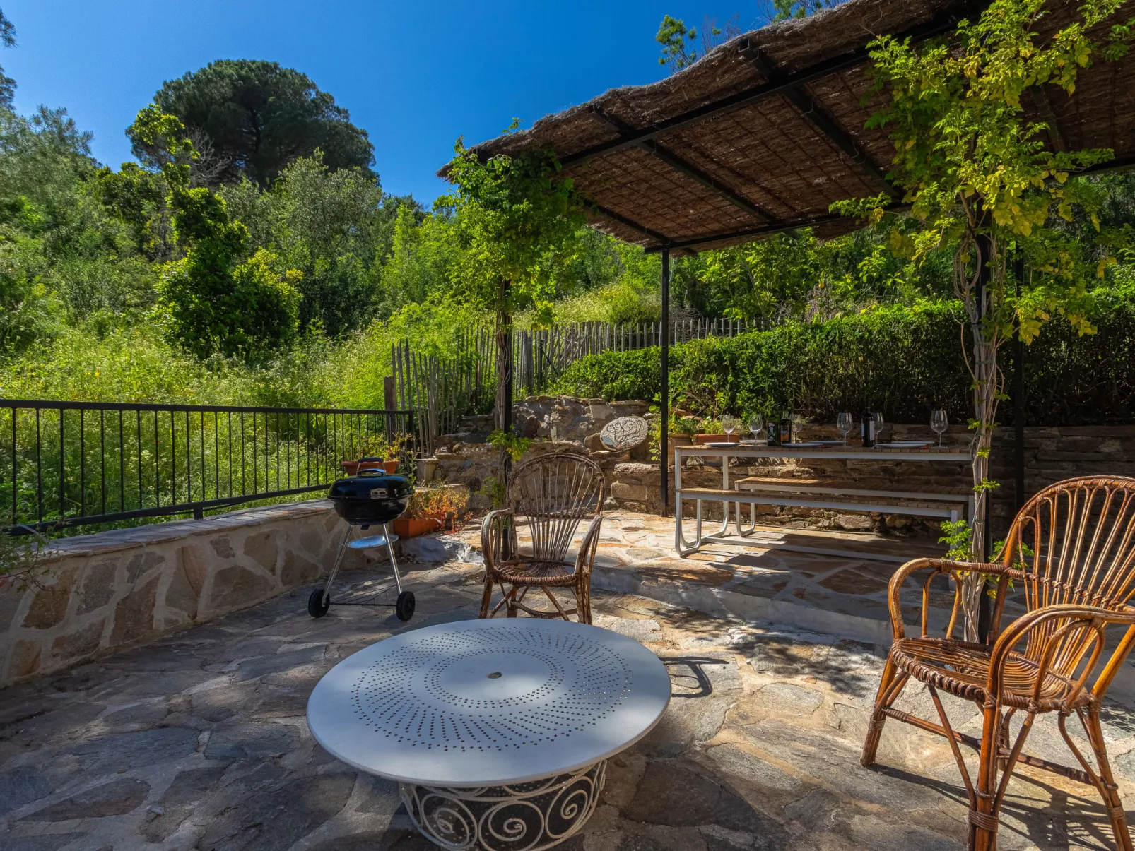 Villa Jeamic-Outside