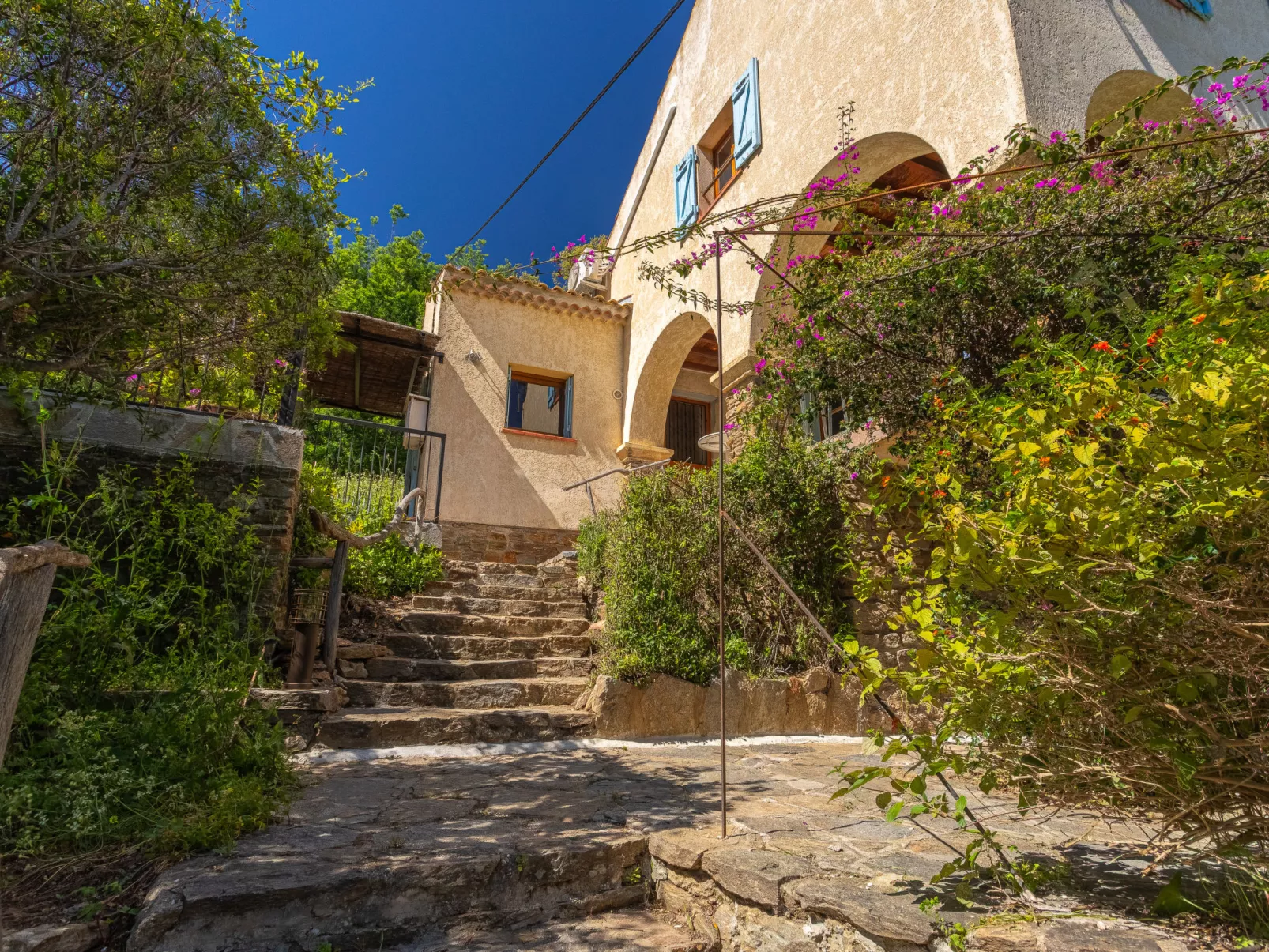 Villa Jeamic-Outside