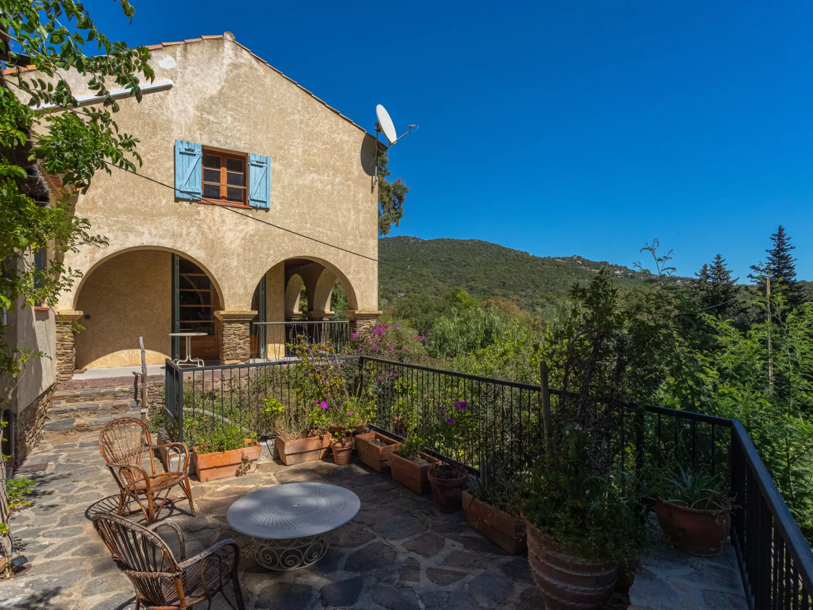 Villa Jeamic-Outside