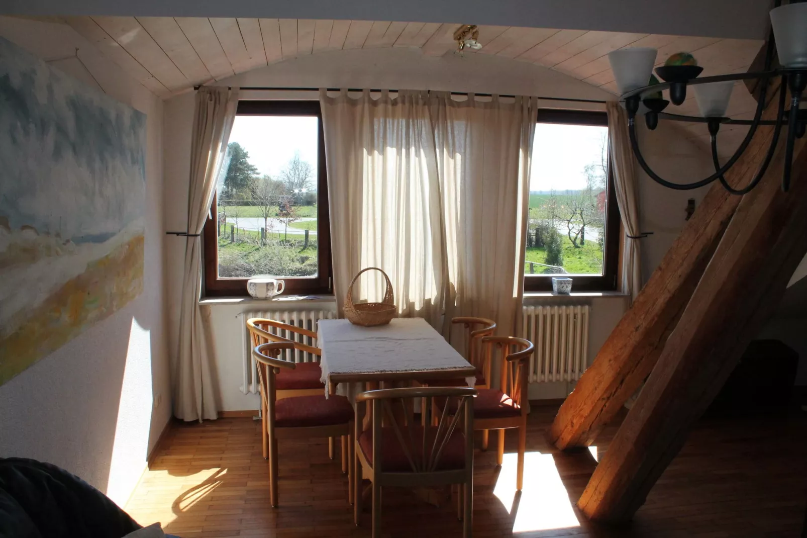Familienferien mit ganz viel Platz innen und außen XL-Salle à manger