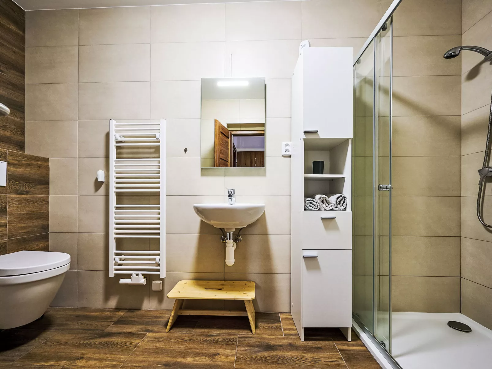 Pod Černou Studnicí-Inside