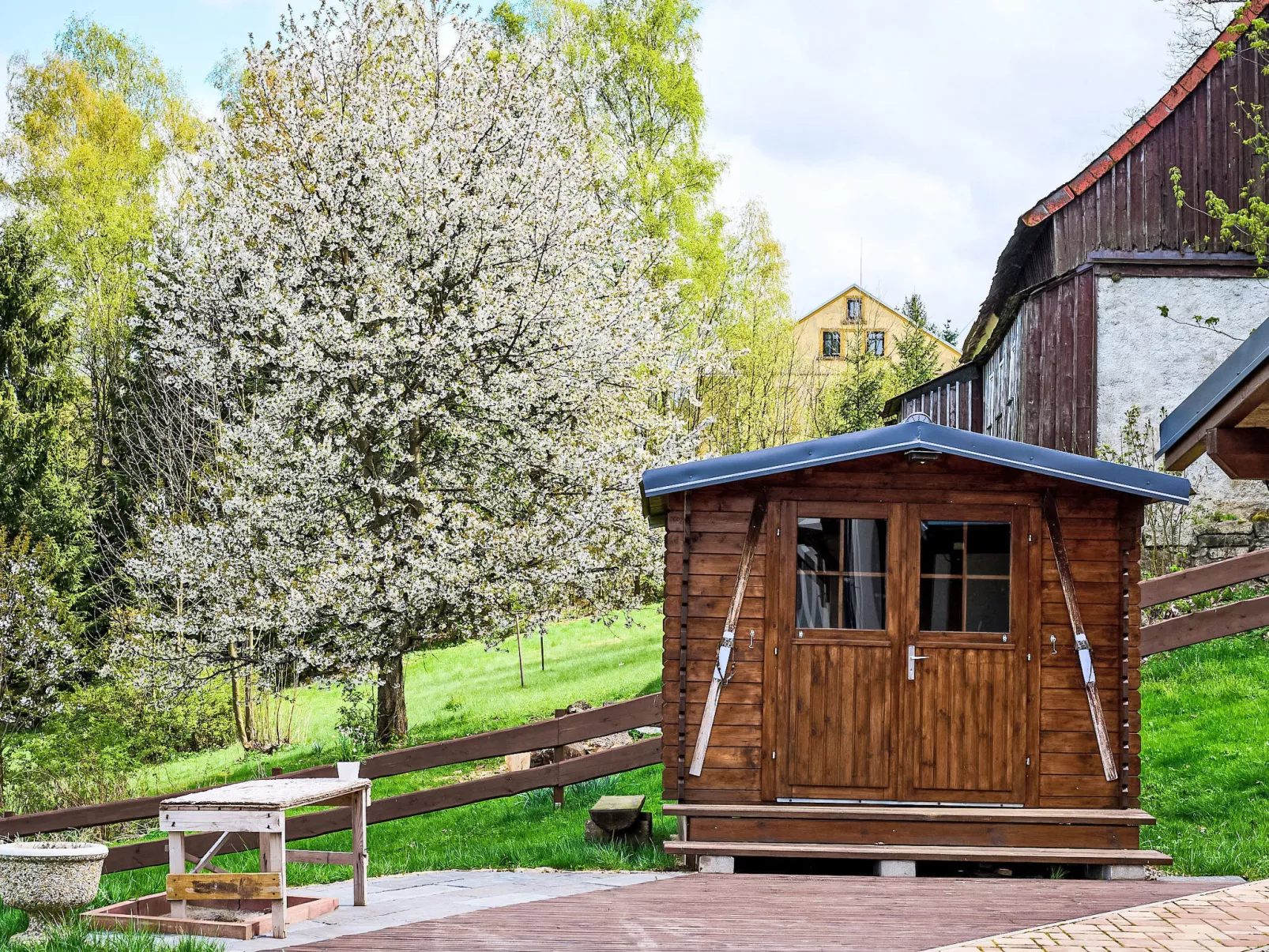 Pod Černou Studnicí-Outside