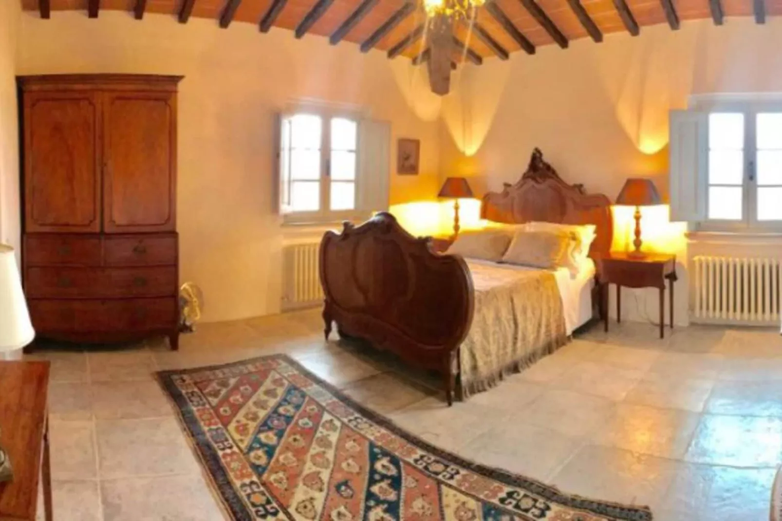 Luna-Bedroom