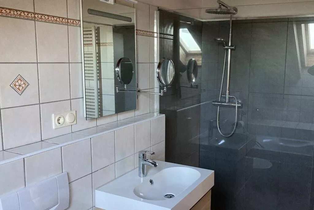 443314-Bathroom