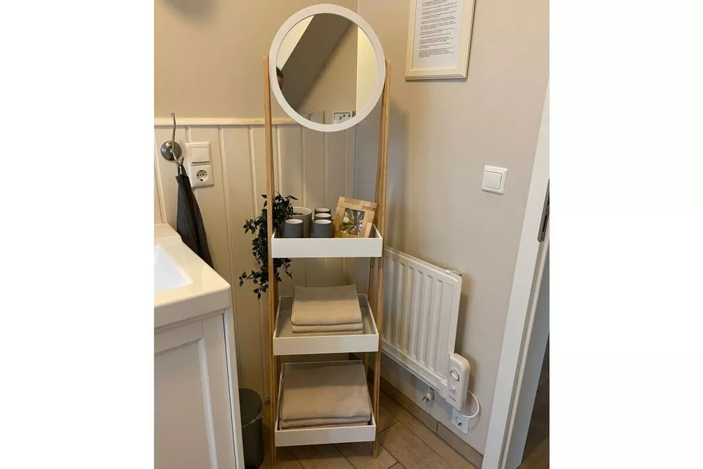 380934-Bathroom