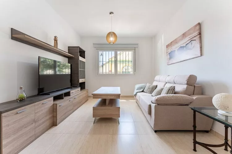 CT 291 - Faro's Boliches Beach for 4-Living room