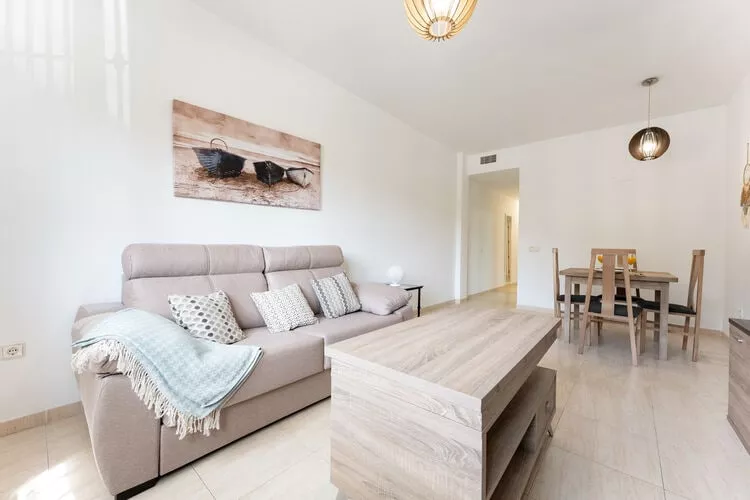 CT 291 - Faro's Boliches Beach for 4-Living room