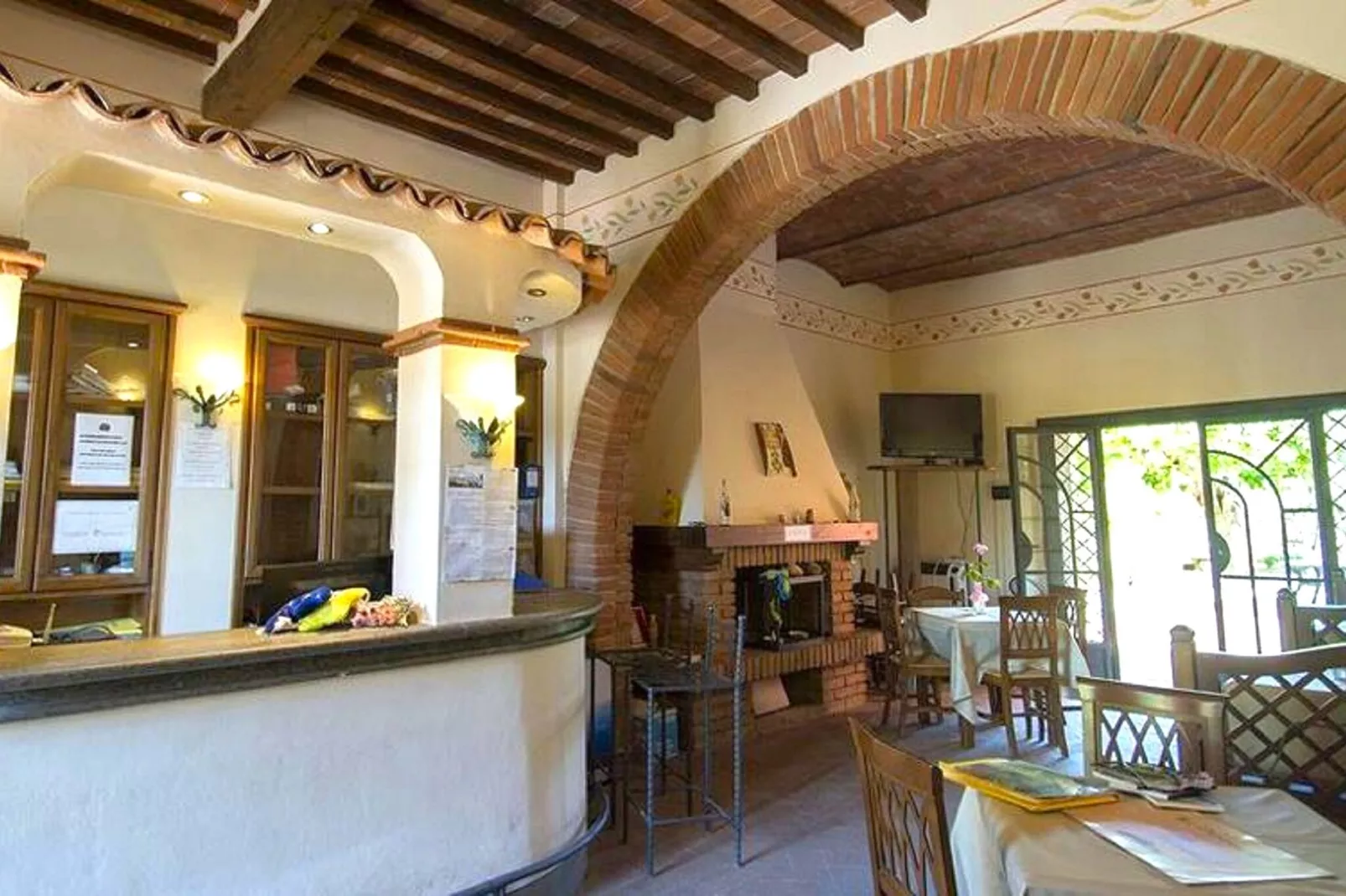 Trilo-Reception hall