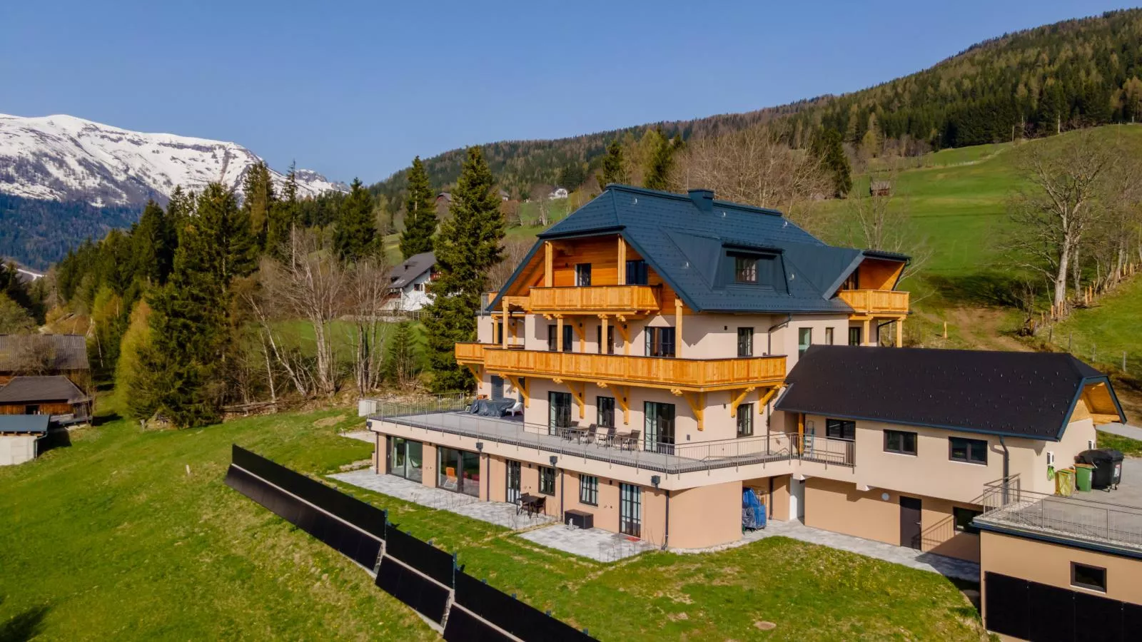 Lärchenhof Top 101-Außenbereich Sommer