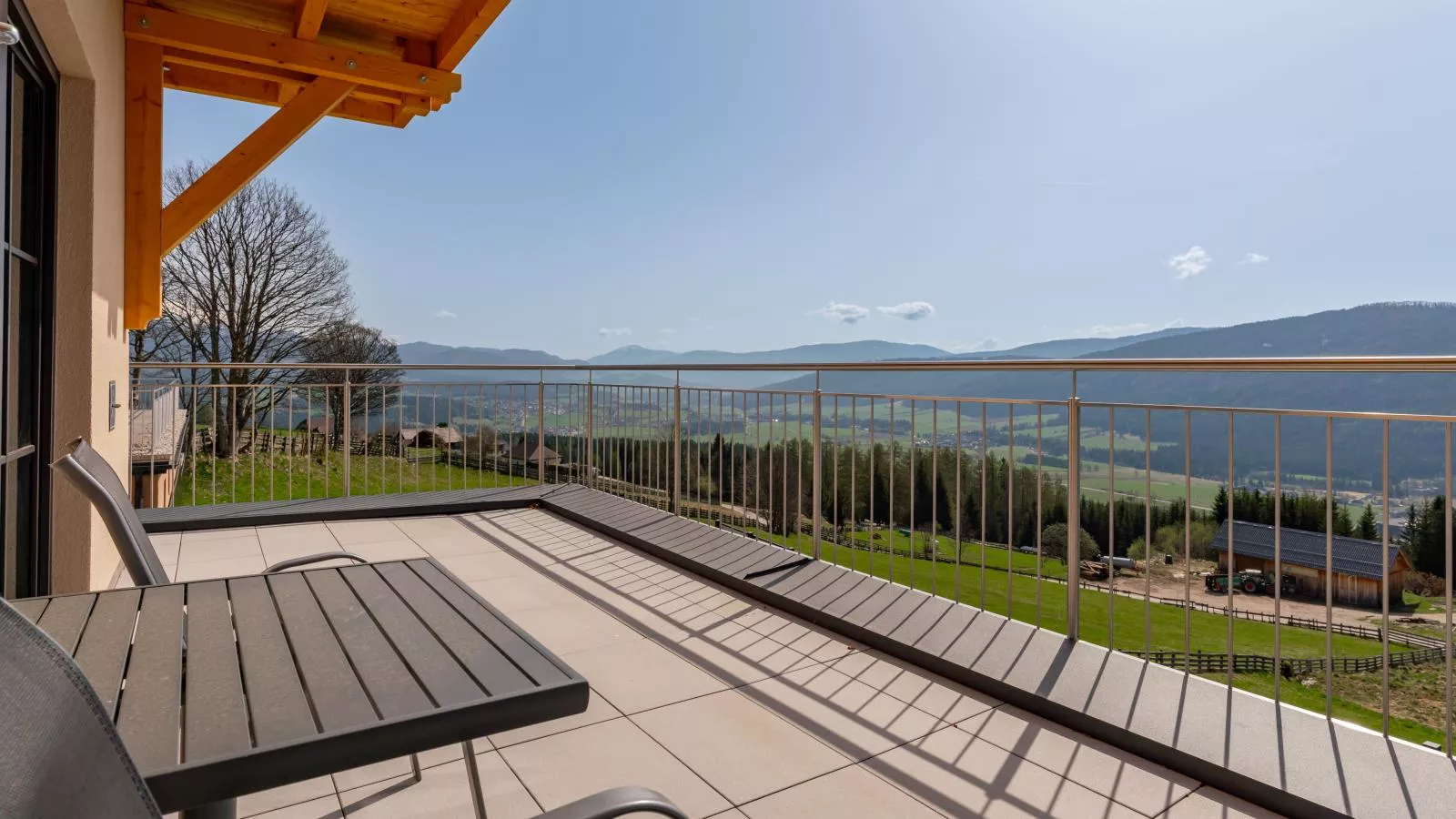 Lärchenhof Top 101-Terrassenbalkon